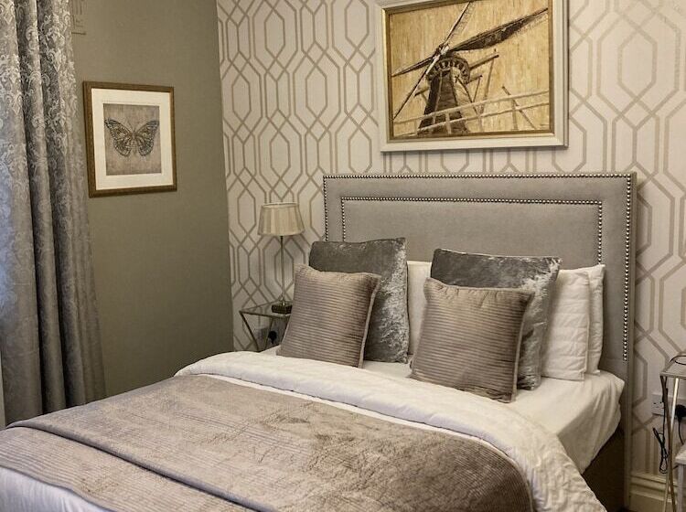 مبيت وإفطار Ballybur Lodge