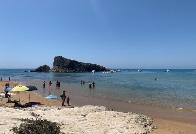 مبيت وإفطار Carrubella Santa Zita