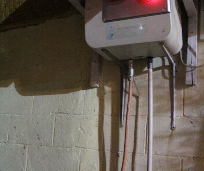 Bed and Breakfast Cemara Beachfront Suite