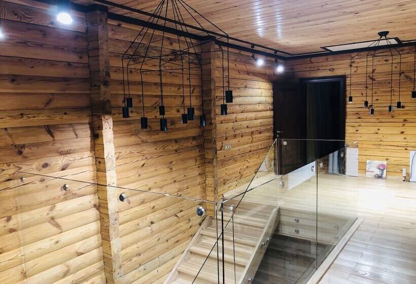 تختخواب و صبحانه Golden Nest