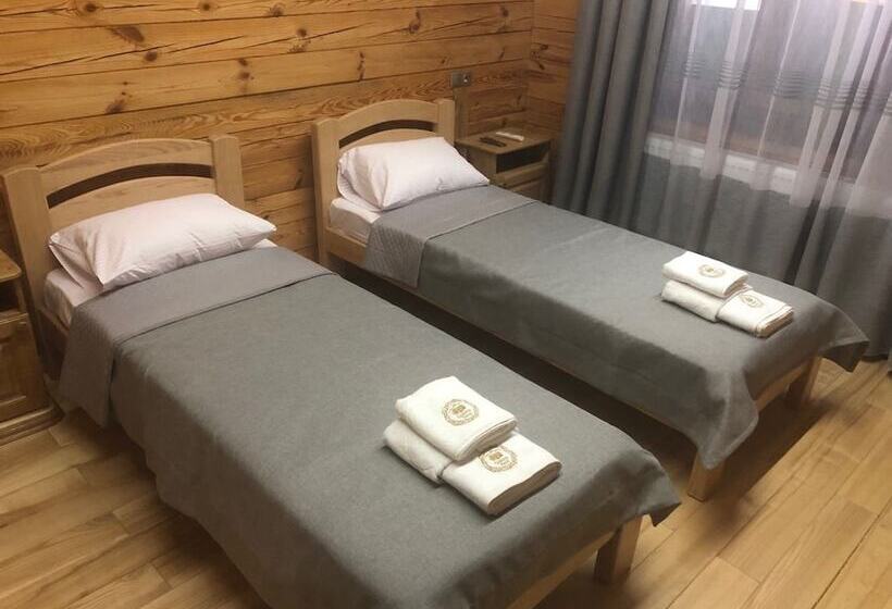 تختخواب و صبحانه Golden Nest