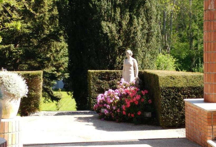 مبيت وإفطار La Closerie