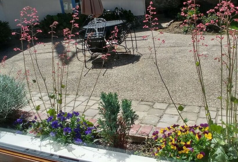 مبيت وإفطار La Closerie