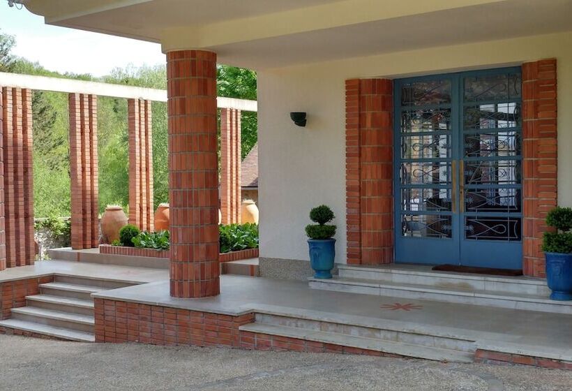 مبيت وإفطار La Closerie