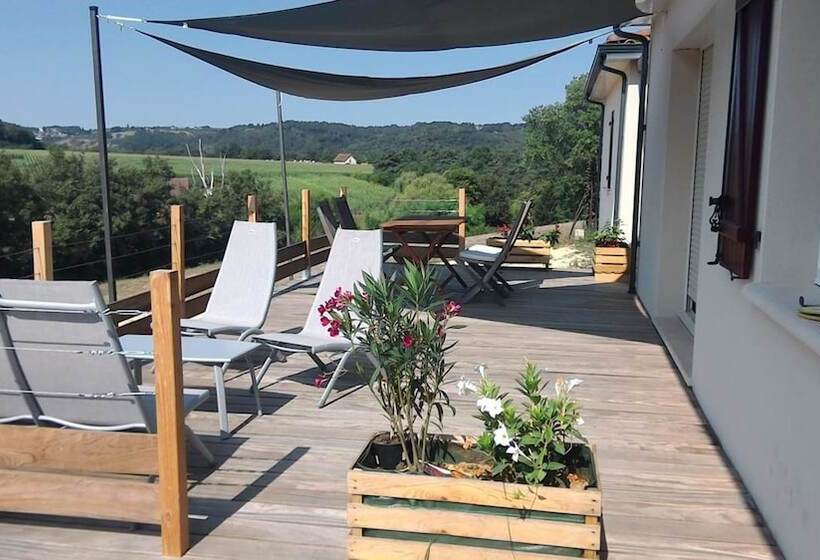 ベッドアンドブレックファースト Les Chambres De La Nouvelle Aliénor