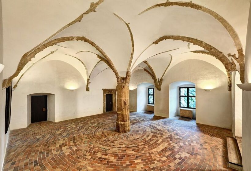 住宿加早餐  Penzion černická Obora