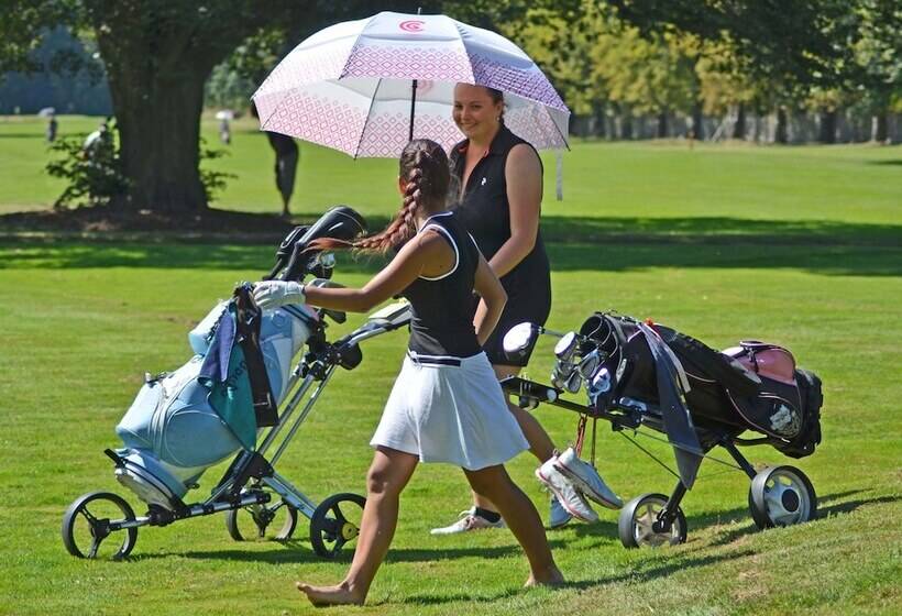 住宿加早餐  Penzion černická Obora