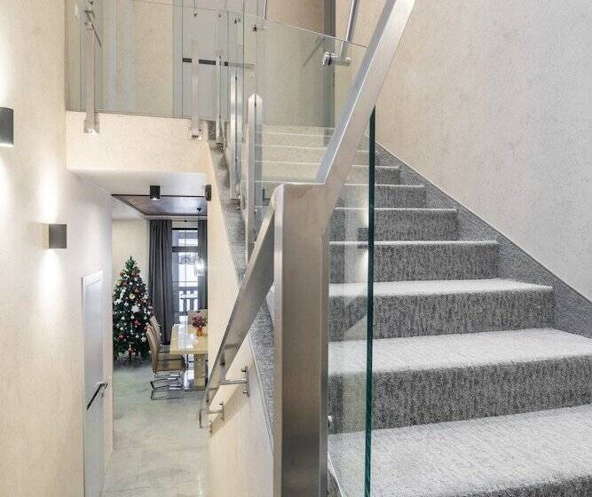 Greitser Elit Chalet