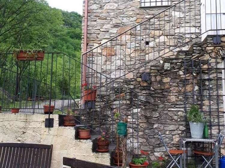 פונדק Rifugio Escursionistico Cascina Porro