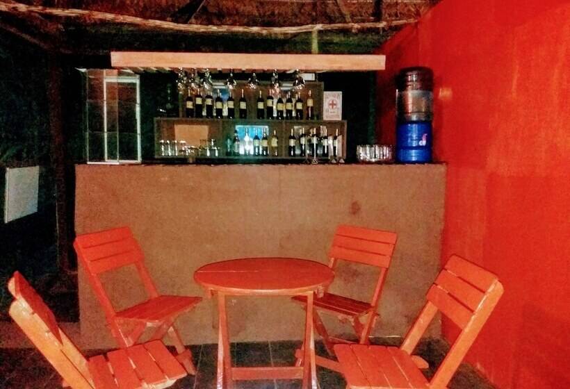 هتل Amazon Queen Lodge