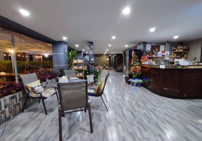 Hotel บ้านแก่งรีสอร์ท เชียงคาน