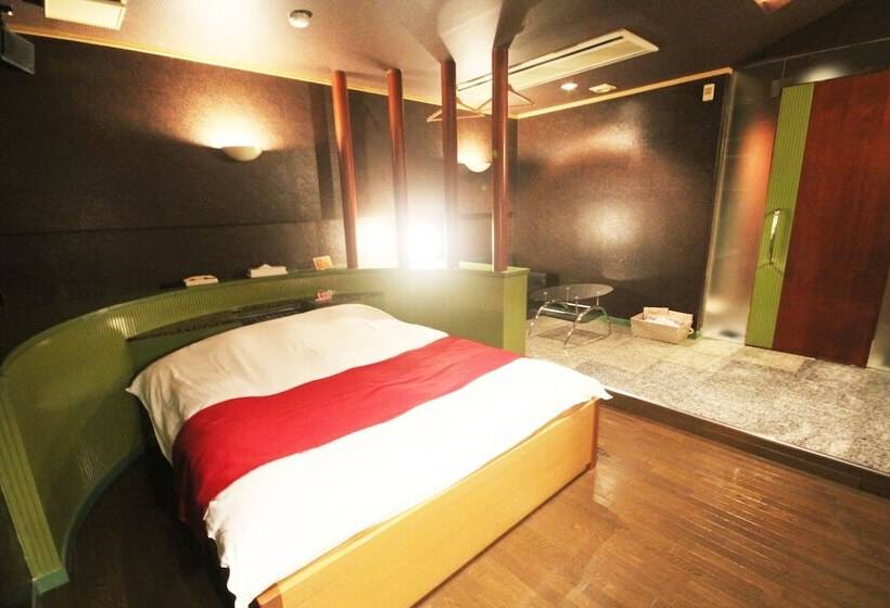 酒店 Bibi   Adults Only