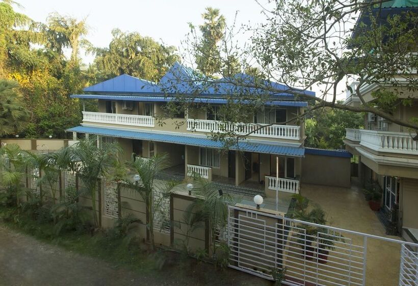 בית מלון כפרי Blue Roof Sea Side