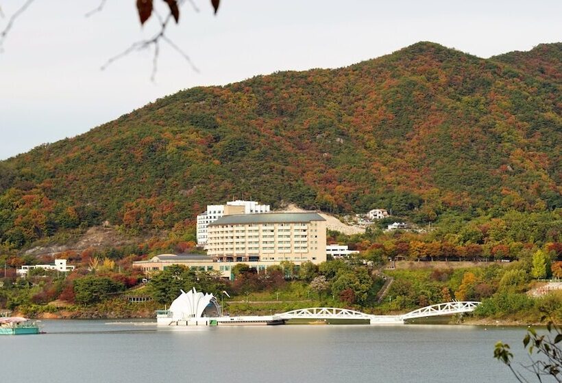 호텔 Cheong Pung Resort