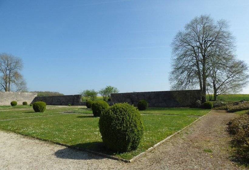 בית מלון כפרי Château De Montramé