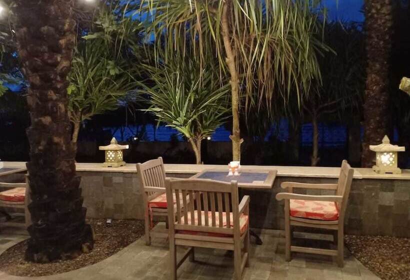 Отель Coconut Lodge