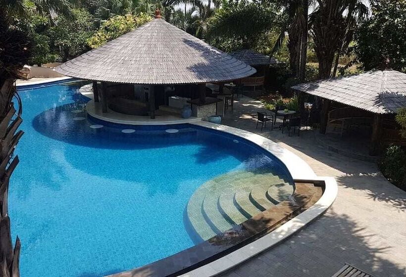 Отель Coconut Lodge