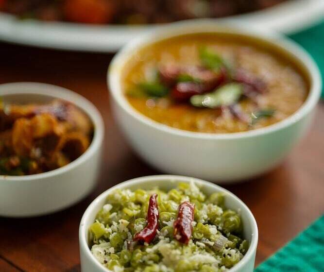 Отель Cranganor History Cafe Riverside Chateau