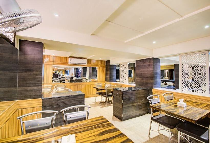 Fabhotel Krishna Regency