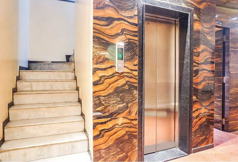 Fabhotel Krishna Regency