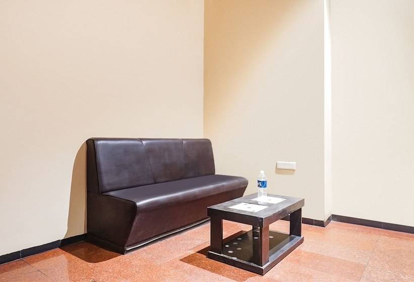 Fabhotel Krishna Regency