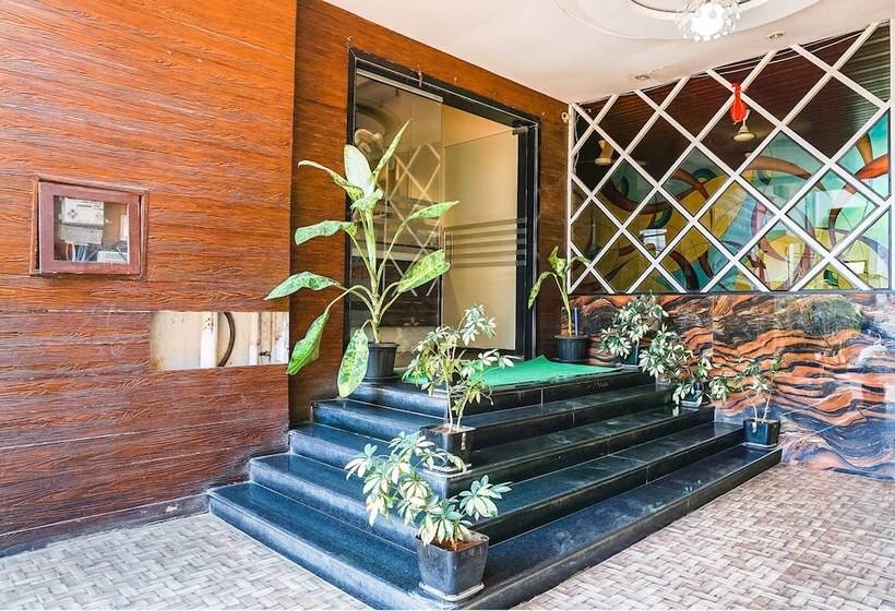 Fabhotel Krishna Regency