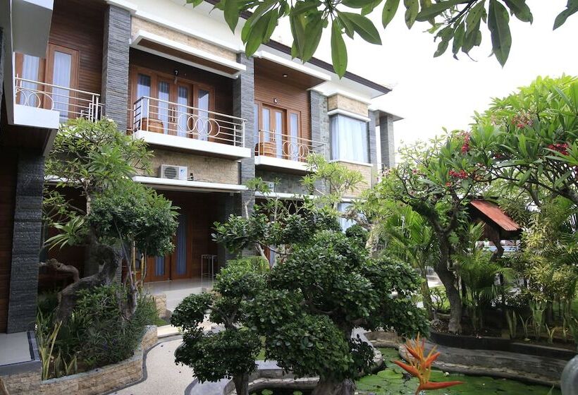 فندق Green Beach Inn