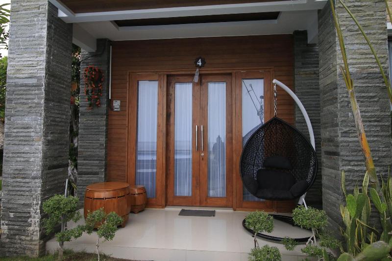 فندق Green Beach Inn