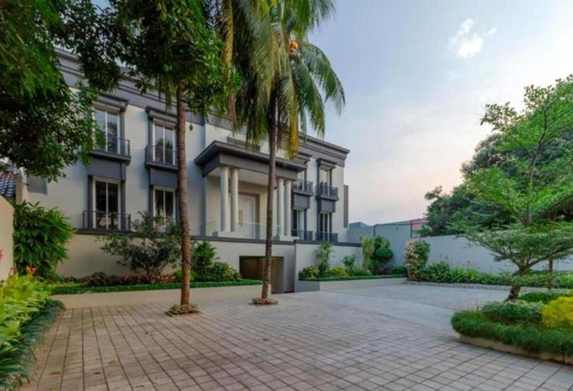 בית מלון כפרי Home 899 Patal Senayan