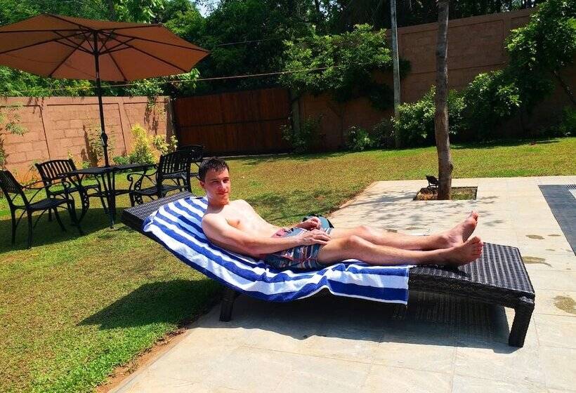 ホテル Honey Tree Polonnaruwa