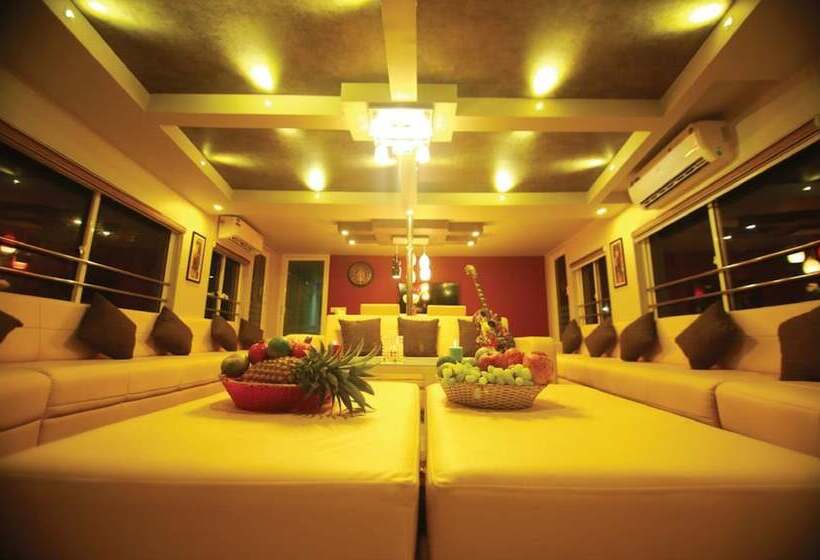 호텔 Indiavacationz Houseboat