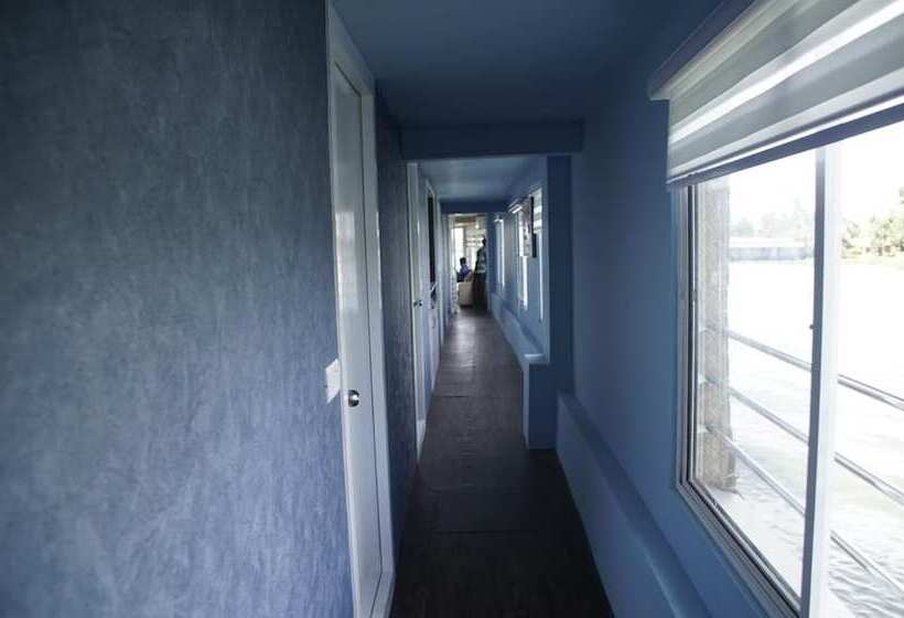 호텔 Indiavacationz Houseboat