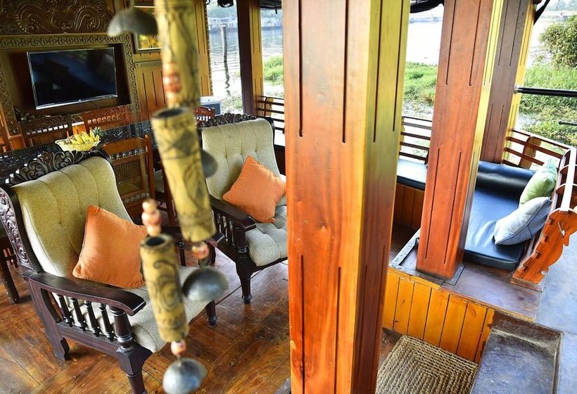 호텔 Indiavacationz Houseboat