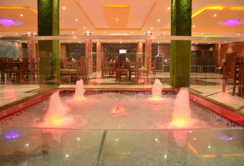 فندق Kings Regency