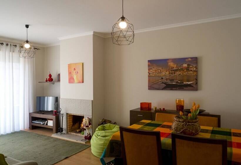 فندق Madalena Beach Apartment By Mp