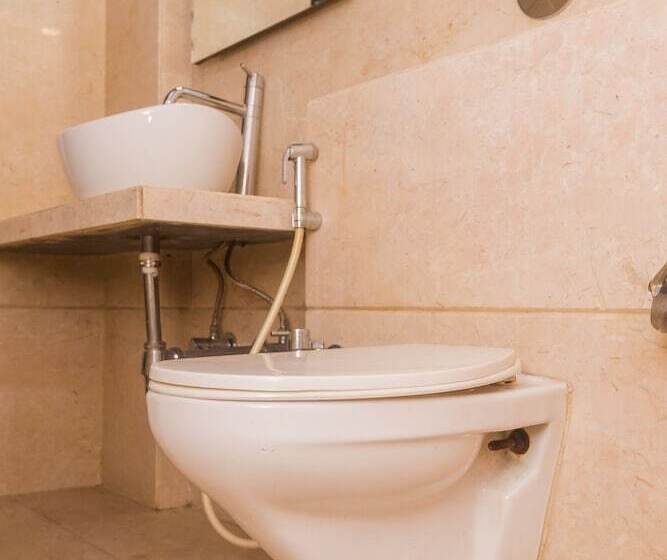 בית מלון כפרי Monarch Boutique