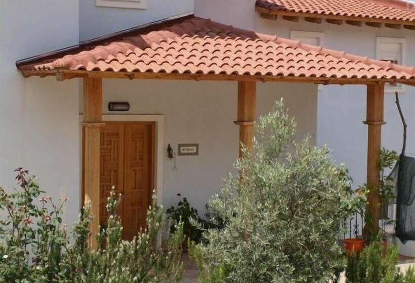 בית מלון כפרי Moonstone House