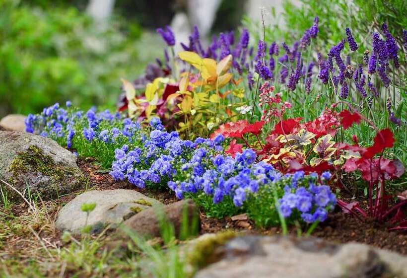 هتل Okushiga Lodge Yama No Manimani