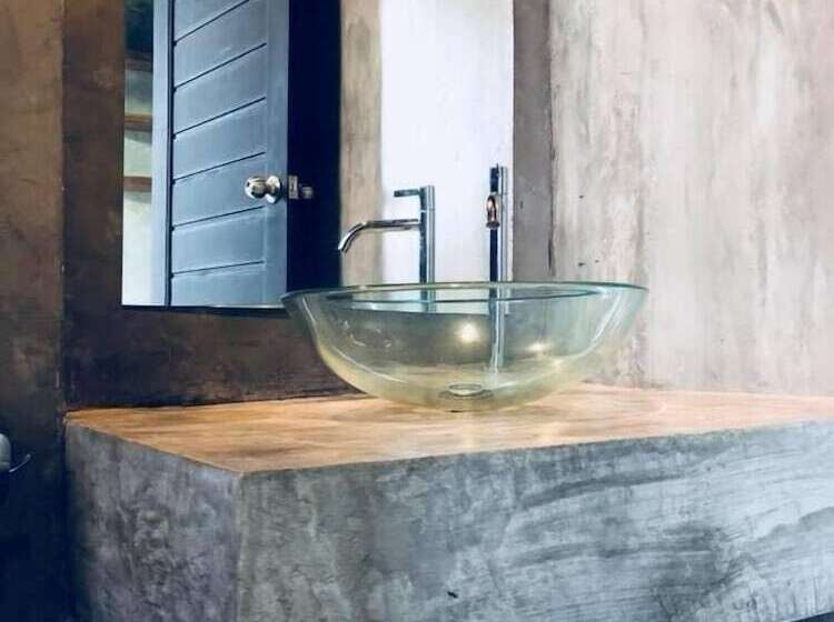 בית מלון כפרי P Loft Hostel