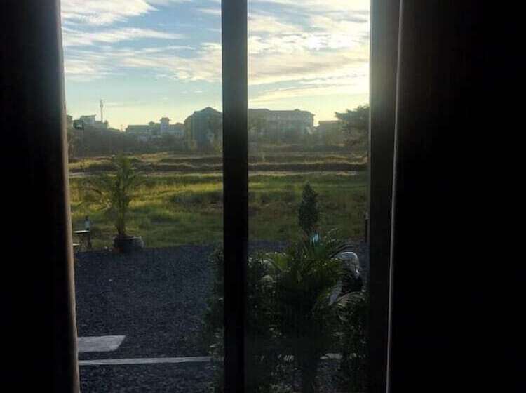 בית מלון כפרי P Loft Hostel