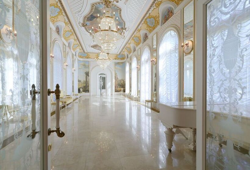 호텔 Palace Yelizavetino