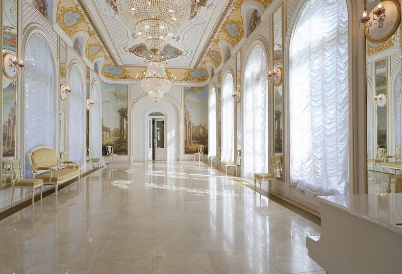 호텔 Palace Yelizavetino