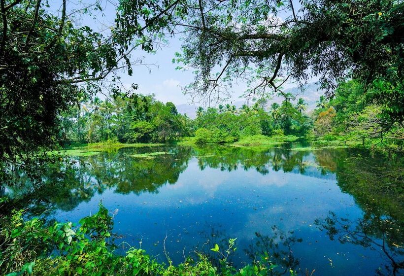 בית מלון כפרי Palette Resorts Tapovan Green County