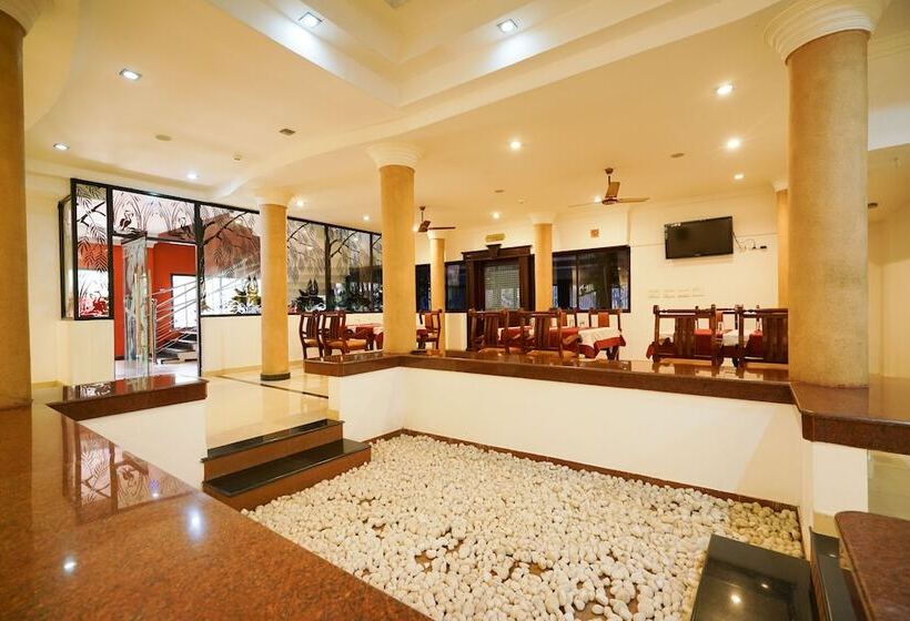 בית מלון כפרי Palette Resorts Tapovan Green County