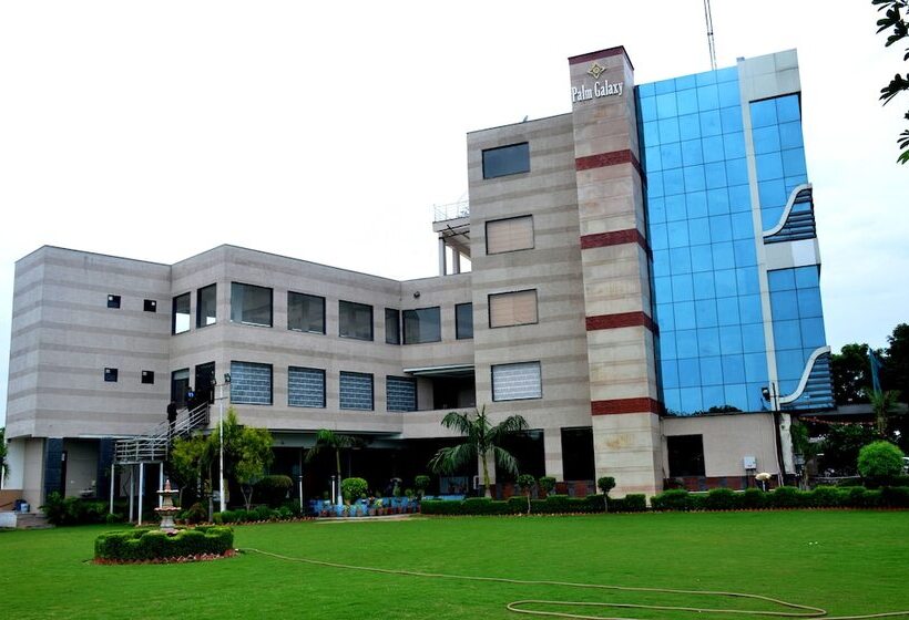 בית מלון כפרי Palm Galaxy