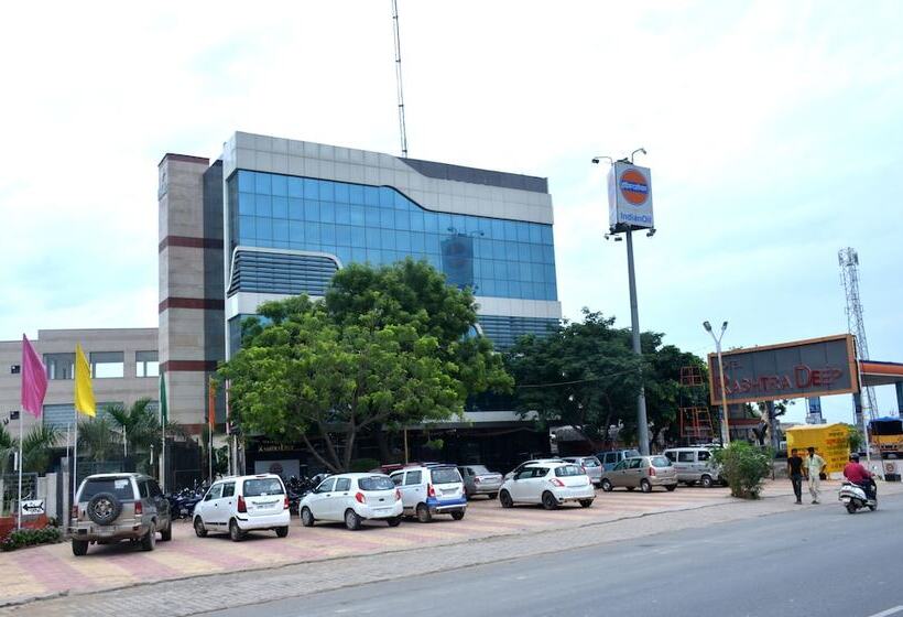 בית מלון כפרי Palm Galaxy