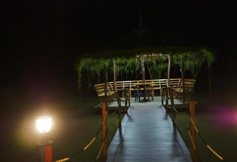 호텔 Pru Valley Thaley Tai Resort