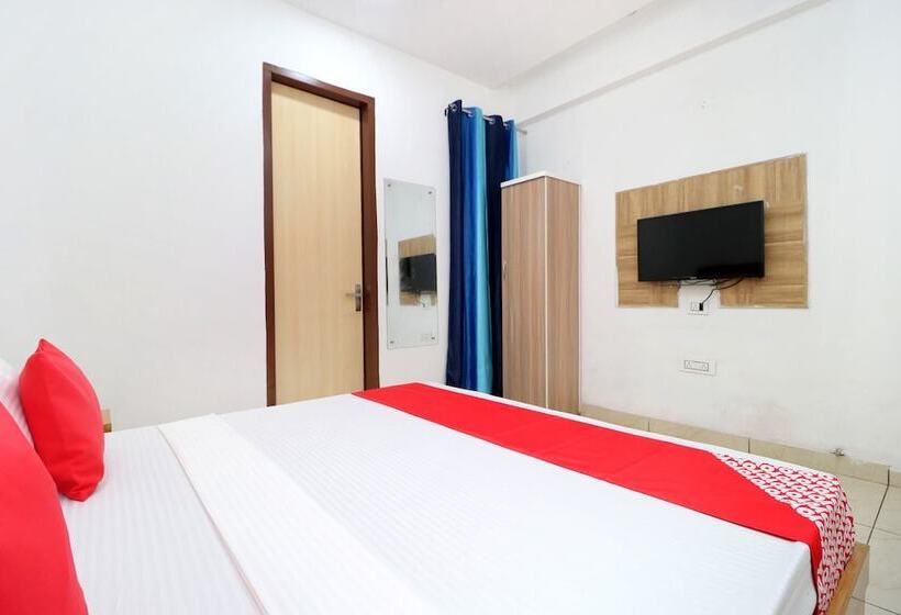 호텔 R K Grand By Oyo Rooms