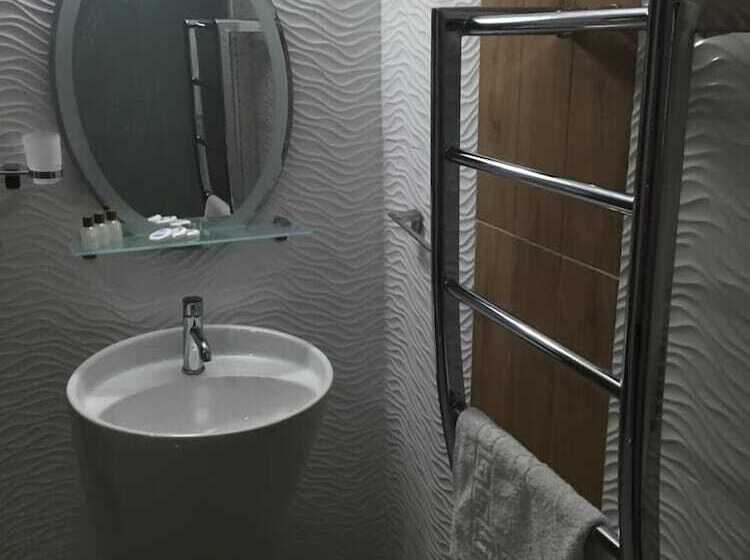 فندق Red Point Holiday Village