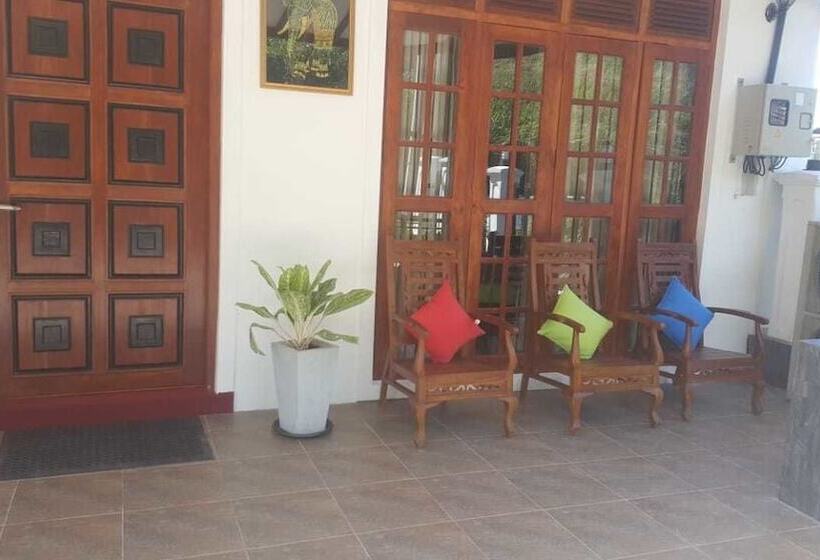 ホテル River Vally Inn